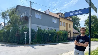 Przeszedł prawie wszystkie ulice w Krakowie, została mu ul. Ostatnia. Zajęło mu to niemal 4 lata