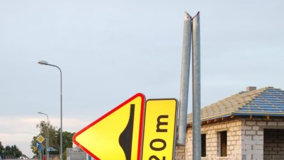 Przeszkadzały im znaki drogowe. Trafią do więzienia?