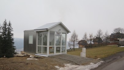Przeszklona toaleta na... szczycie Gubałówki