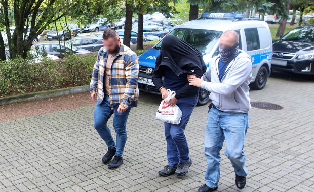 Przeszukania w Kurii Diecezjalnej w Sosnowcu po zatrzymaniu księży