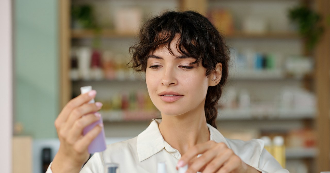 Przeterminowane kosmetyki mogą być szkodliwe. Jak sprawdzić, czy trzeba je już wyrzucić? /Pixel