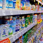 Przetestowali jogurty z Polski. Prawie połowa miała szkodliwą substancję