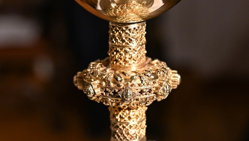 Przetrwał wojnę i przez lata nikt go nie rozpoznał. Gotycki kielich wraca na swoje miejsce