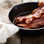 Przetworzone mięso zwiększa ryzyko wystąpienia raka?