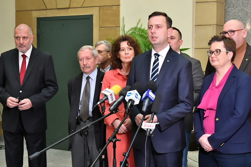 Przewodnicząca Nowoczesnej Katarzyna Lubnauer, prezes PSL Władysław Kosiniak-Kamysz, przewodnicząca partii Unia Europejskich Demokratów Elżbieta Bińczycka, były prezydent Wrocławia Rafał Dutkiewicz i były minister obrony narodowej Janusz Onyszkiewicz /Maciej Kulczyński /PAP