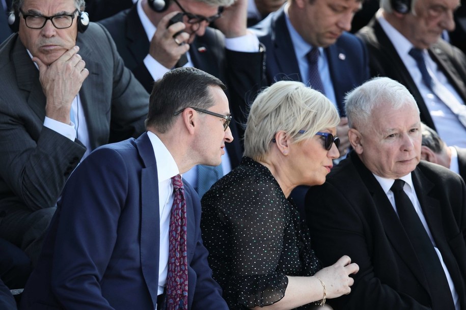 Przewodniczącą składu orzekającego będzie prezes TK Julia Przyłębska (na zdjęciu: z prezesem PiS Jarosławem Kaczyńskim i premierem Mateuszem Morawieckim, wrzesień 2019). Wniosek do TK skierowała grupa posłów, przede wszystkim z Prawa i Sprawiedliwości / 	Leszek Szymański    /PAP