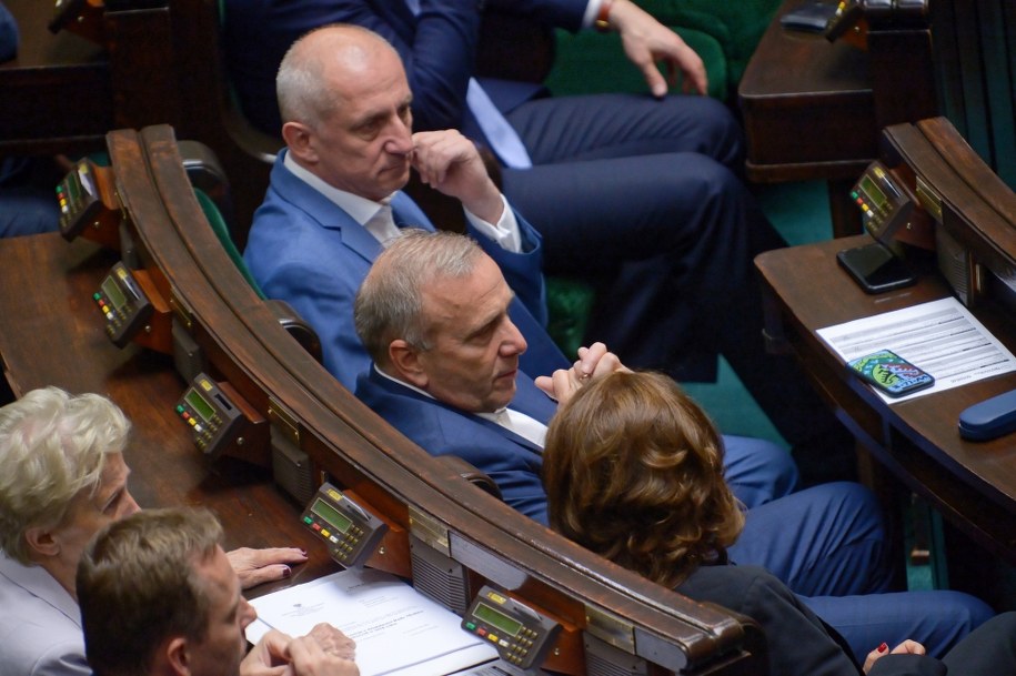 Przewodniczący klubu parlamentarnego PO Sławomir Neumann oraz przewodniczący PO Grzegorz Schetyna /Marcin Obara /PAP