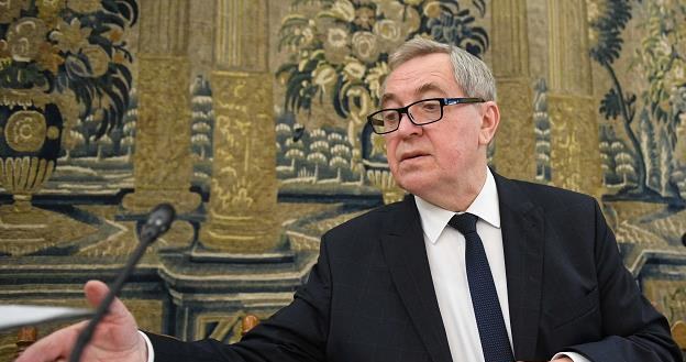 Przewodniczący komisji finansów publicznych Henryk Kowalczyk /PAP