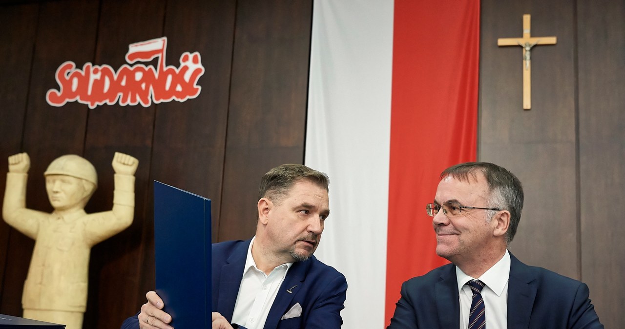 Przewodniczący NSZZ "Solidarność" Piotr Duda (z lewej) /PAP