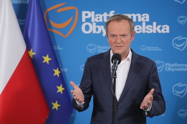 Przewodniczący Platformy Obywatelskiej Donald Tusk podczas konferencji prasowej / 	Paweł Supernak   /PAP