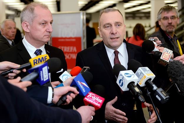 Przewodniczący PO Grzegorz Schetyna (P) i szef KP PO Sławomir Neumann (L) /PAP