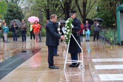 Przewodniczący Rady Europejskiej złożył wieniec na cmentarzu Arlington