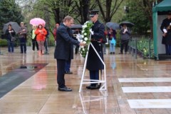 Przewodniczący Rady Europejskiej złożył wieniec na cmentarzu Arlington