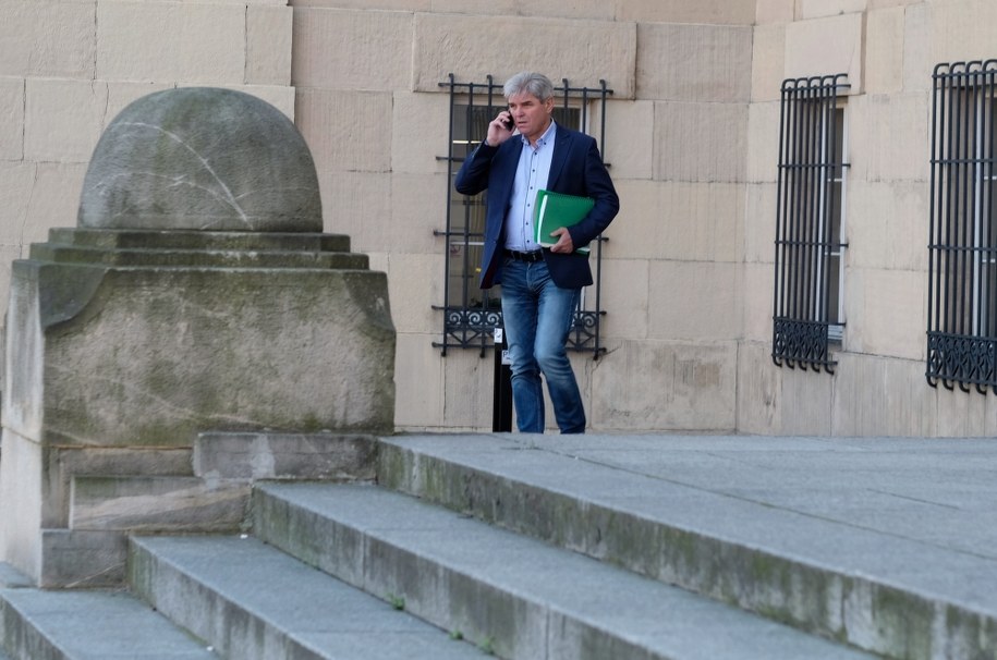 Przewodniczący związku Sierpień'80 Bogusław Ziętek przed posiedzeniem zespołu ds. przygotowania programu naprawczego górnictwa - sierpień 2020 r. /Andrzej  Grygiel /PAP