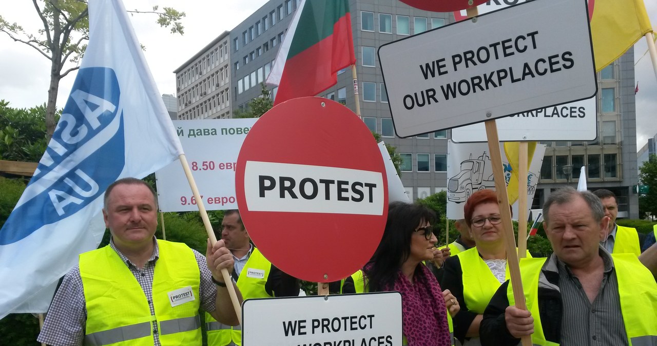 Przewoźnicy z kilkunastu krajów protestują w Brukseli przeciwko działaniom  Francji i Niemiec