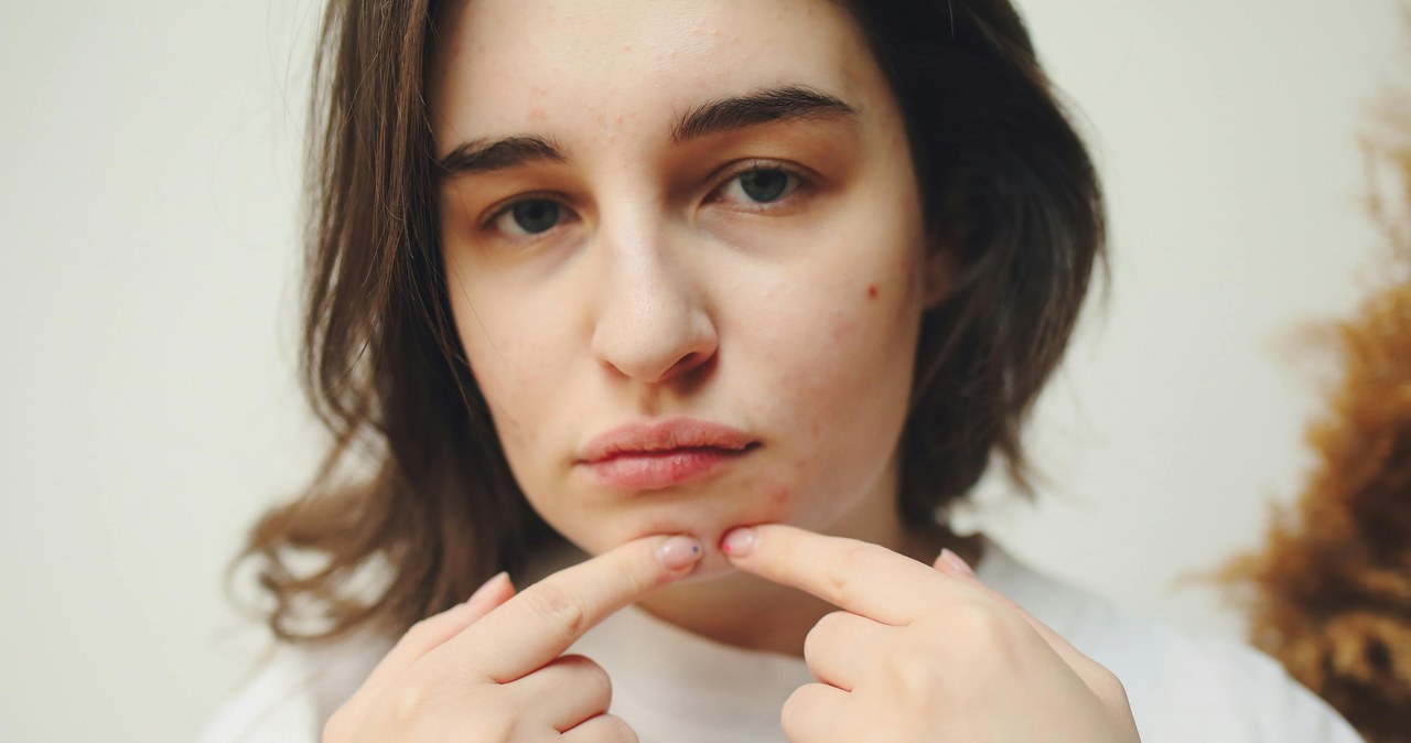 Przez brak mycia pędzli może doprowadzić do powstawania wyprysków / Polina Tankilevitch /pexels.com