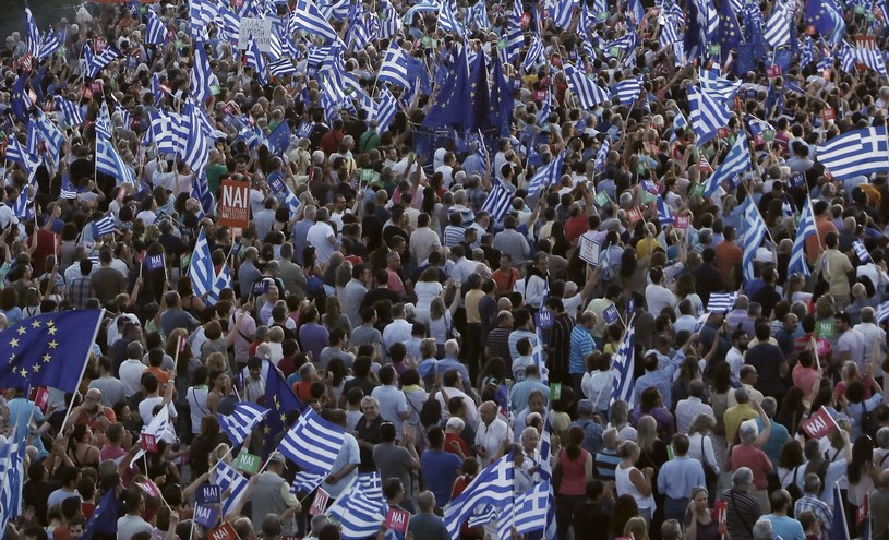 Przez Grecję przelewa się fala protestów /PAP/EPA