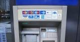 Przez lata korzystania z dobrodziejstw bankomatów zaczęliśmy je darzyć ogromnym zaufaniem /INTERIA.PL