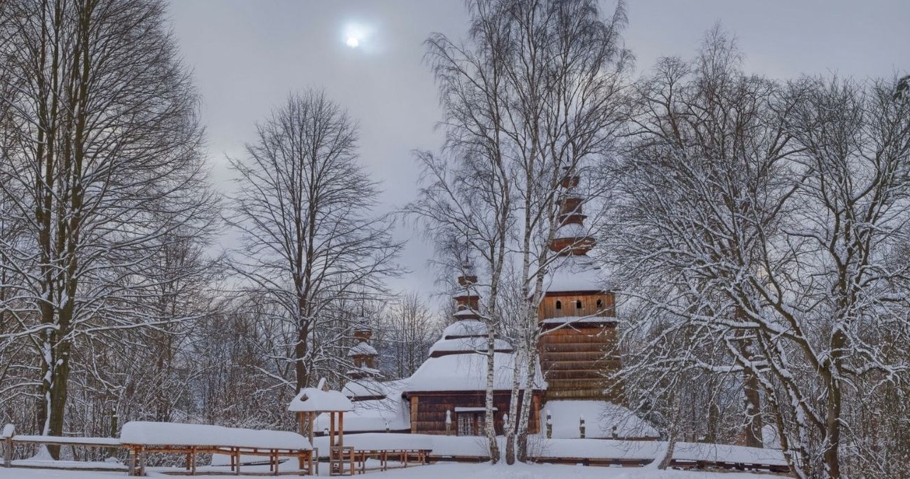 Przez Magurski Park Narodowy prowadzi aż 85 km szlaków pieszych /ADAM LAWNIK /East News