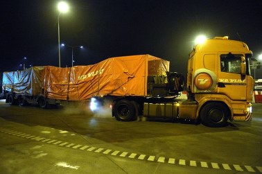 Przez Polskę jedzie drugi konwój z wrakiem boeinga