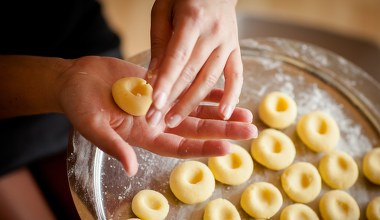 Przez to kluski śląskie wychodzą gumowe. Wiele osób popełnia ten błąd