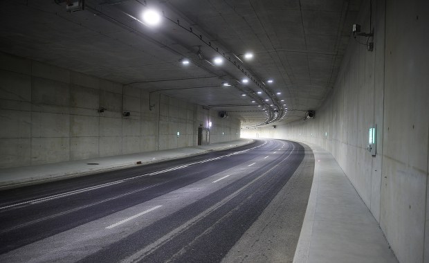 Przez tunele nowej krakowskiej Trasy Łagiewnickiej przecieka woda