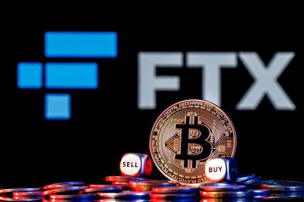 Przez upadek FTX tracą inne waluty, w tym Bitcoin /Shutterstock