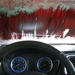 Przez zmiany w prawie, z myjni samochodowych wciąż nie odjedziemy z kwitkiem