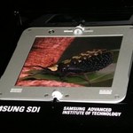 Przezroczysty monitor OLED