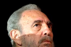 Przeżył ponad 600 prób zamachów, przeciwstawiał się 10 prezydentom USA. Castro na zdjęciach