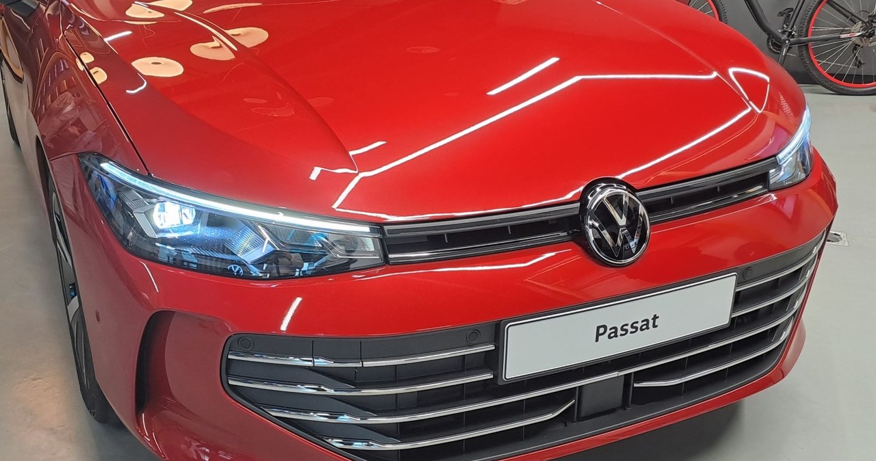 Przód nowego Volkswagena Passata nawiązuje do modeli ID. /INTERIA.PL