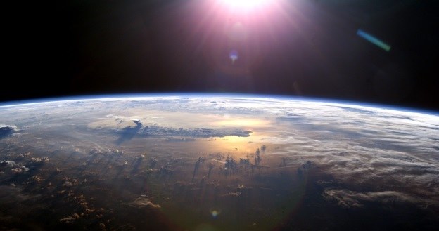 Przy braku atmosfery, promieniowanie kosmiczne może uniemożliwić powstanie życia na każdej planecie /NASA