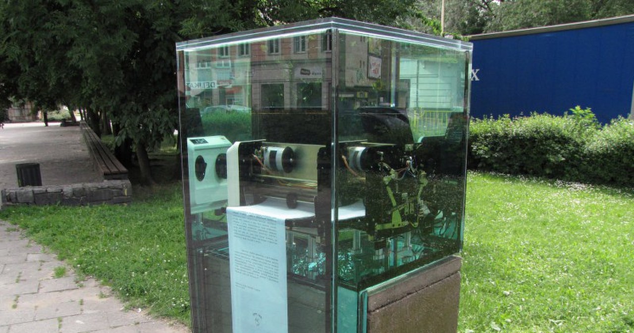 Przy Bramie Portowej w Szczecinie stanął pomnik powielacza