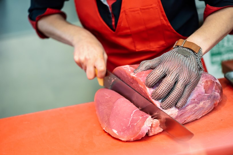 Przy niedoczynności tarczycy lepiej unikać mięsa, zwłaszcza tłustego /123RF/PICSEL
