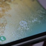 Przy pomocy foli ochronnej można odblokować Galaxy S10