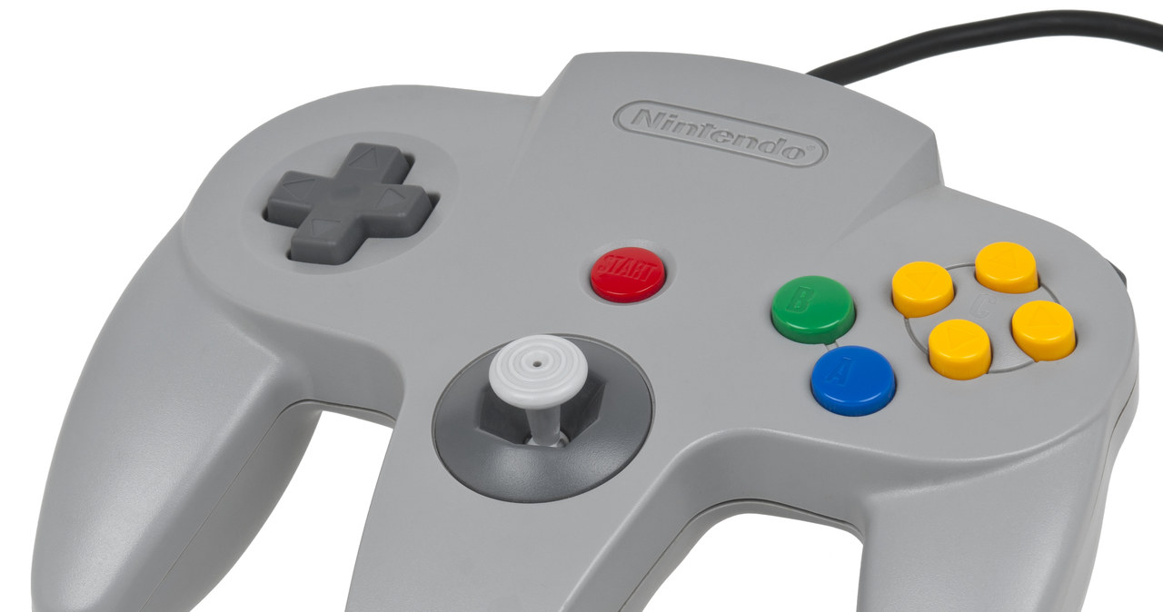 Przy projektowaniu kontrolera do konsoli Nintendo 64 twórców trochę poniosła fantazja /materiały źródłowe