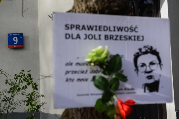 Przy ul. Nabielaka 9 mieszkała znana działaczka lokatorska Jolanta Brzeska. Kobieta zginęła w 2011 roku w niewyjaśnionych okolicznościach / 	Jakub Kamiński    /PAP