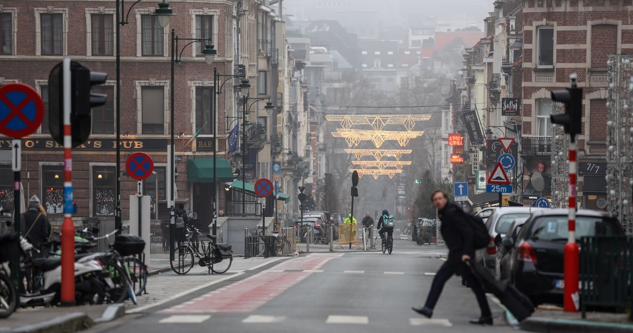 Przy uwzględnieniu pochodzenia i narodowości stopa zatrudnienia wśród Polaków w Belgii jest wyższa niż wśród rodowitych Belgów /ARIS OIKONOMOU / Hans Lucas / Hans Lucas via AFP /AFP