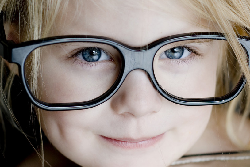 Przy wyborze oprawek okularów bardzo ważne jest to, aby podobały się one dziecku /materiały prasowe