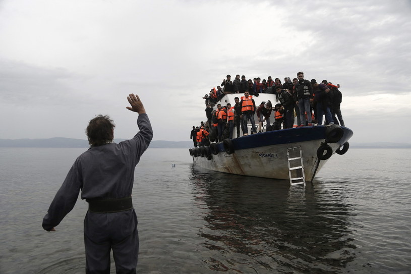 Przybywa imigrantów na Lesbos /PAP/EPA