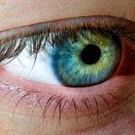 Przyciemnij naturalnie rzęsy domowym sposobem. Wystarczy prosty napar