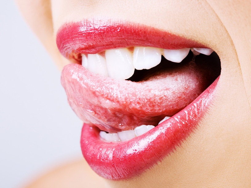 Przyczyną nieprzyjemnego smaku w ustach bywa też próchnica, kamień lub choroby dziąseł &nbsp; /&copy; Panthermedia