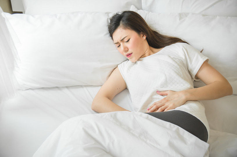 Przyczyną obfitych miesiączek mogą być choroby jajników czy macicy /123RF/PICSEL