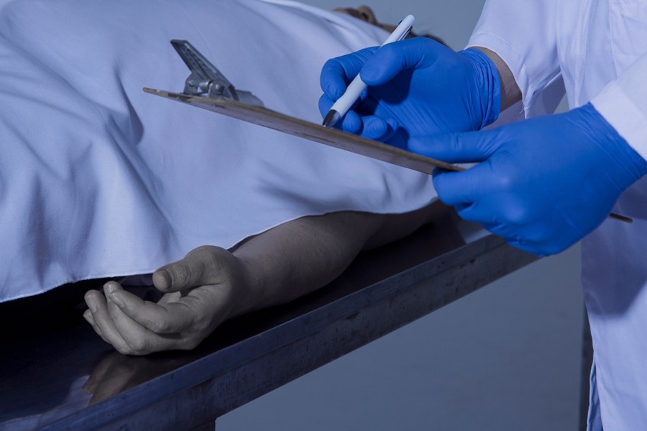 Śmierć byłego prokuratora i jego syna. Przeprowadzono sekcję zwłok