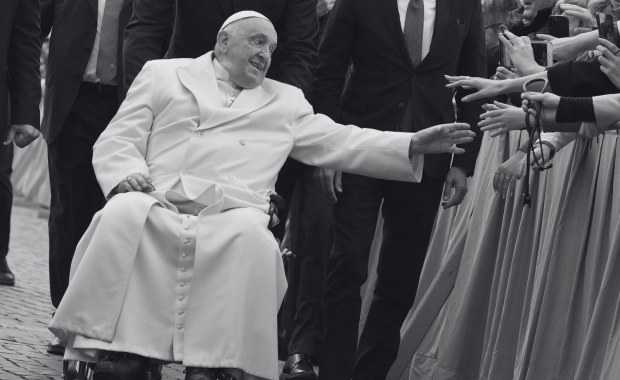 Przyczyna śmierci papieża Franciszka. Wyciekły nieoficjalne ustalenia