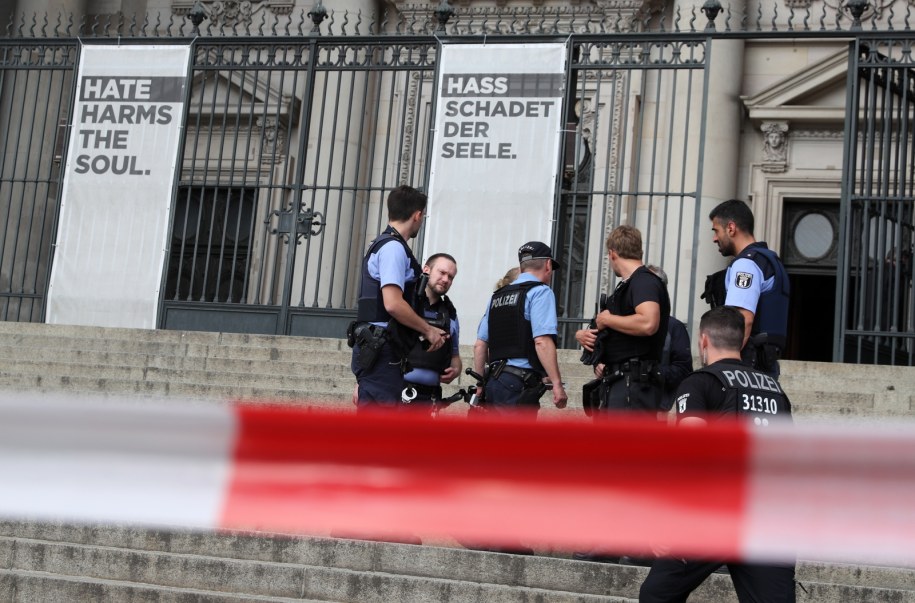 Przyczyny incydentu, w trakcie którego użyta była broń palna, nie są na razie znane; policja wszczęła dochodzenie. /HAYOUNG JEON /PAP/EPA