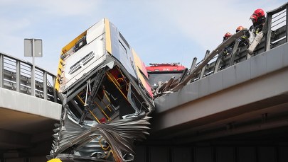 Przyczyny wypadku warszawskiego autobusu. Hipoteza policji