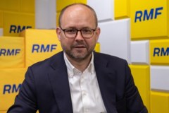 Przydacz: Hołownia i Biejat padli plackiem przed Tuskiem