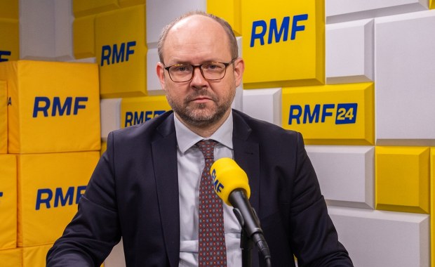 Przydacz o aferze o stopnie: Nie chcieli rozmawiać, niech się nie dziwią, że nie ma nominacji