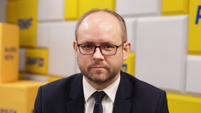 Przydacz: Rosja jest klientem Chin, zabiega o wsparcie